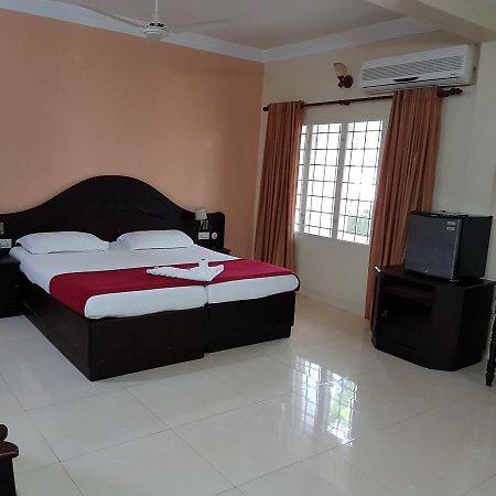 Casa Linda Hotel Kochi Exterior foto