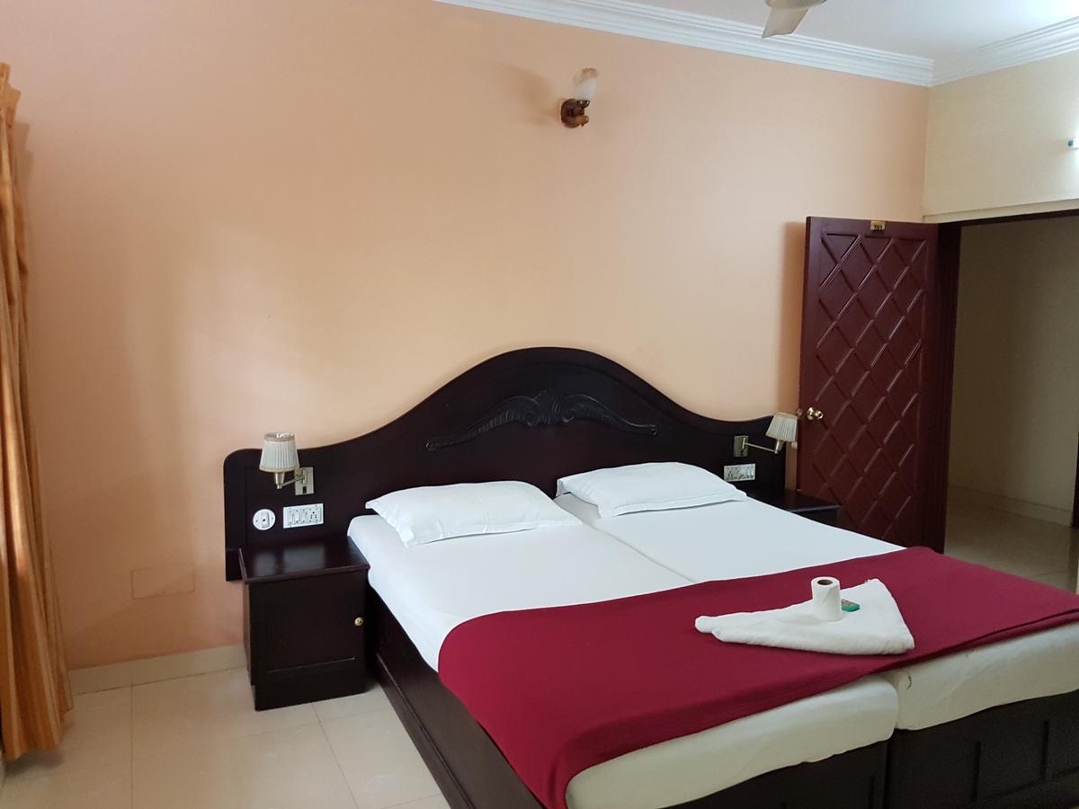 Casa Linda Hotel Kochi Exterior foto