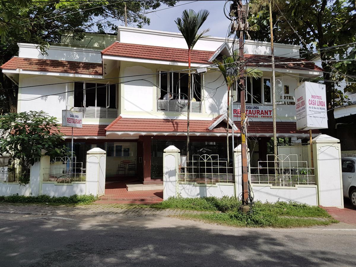 Casa Linda Hotel Kochi Exterior foto